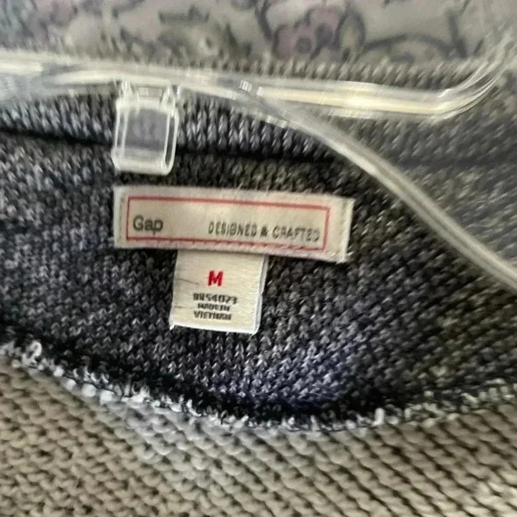 Gap cropped fleece top - Picture 4 of 4